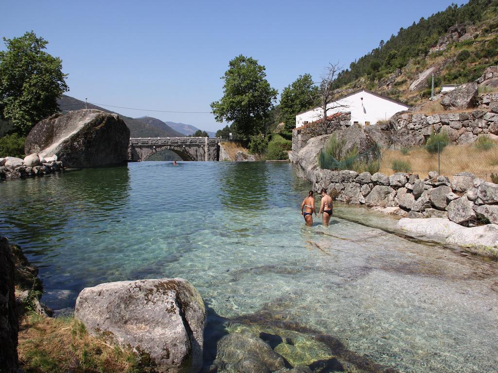 세이아 Casas Da Ribeira 게스트하우스 외부 사진